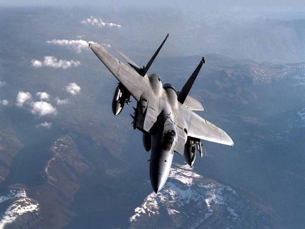 F15 イーグル: 戦闘機 ~特集~ F15 イーグル: 戦闘機 ~特集~